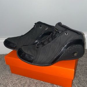 Boys size 7 AND1 basketball shoes